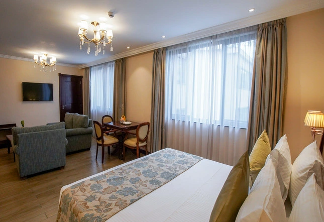 Sarova Woodlands Hotel & Spa 3